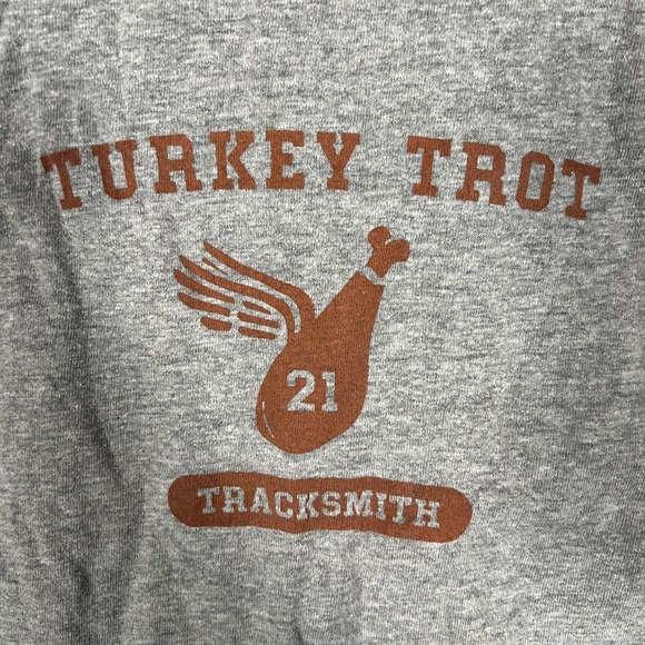 Tracksmith Turkey Trot Shirt Mens Small Gray Tank Top Running Made USA - Picture 3 of 11